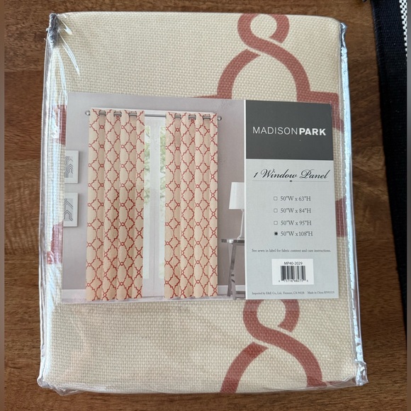 NEW Madison Park Beige & Spice 50"x108" Curtain Panel 2 pk/set MP40-2029 - Picture 1 of 4